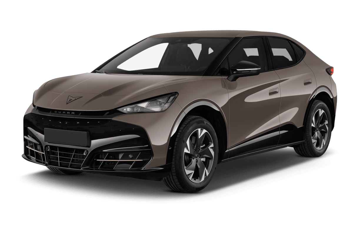 Schräge Frontansicht eines Cupra Tavascan (neues Modell), freigestellt