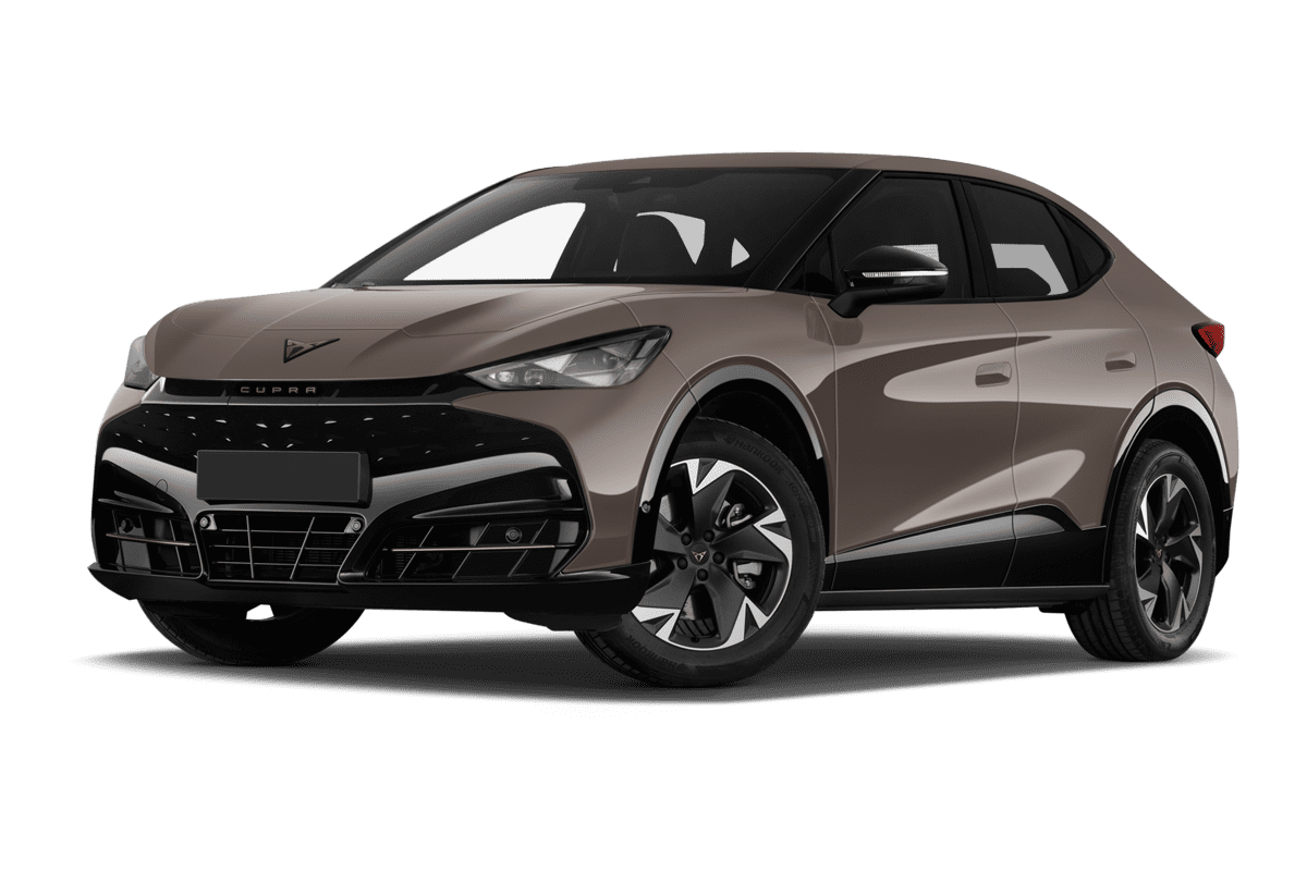 Tiefe, schräge Heckansicht eines Cupra Tavascan (neues Modell), freigestellt