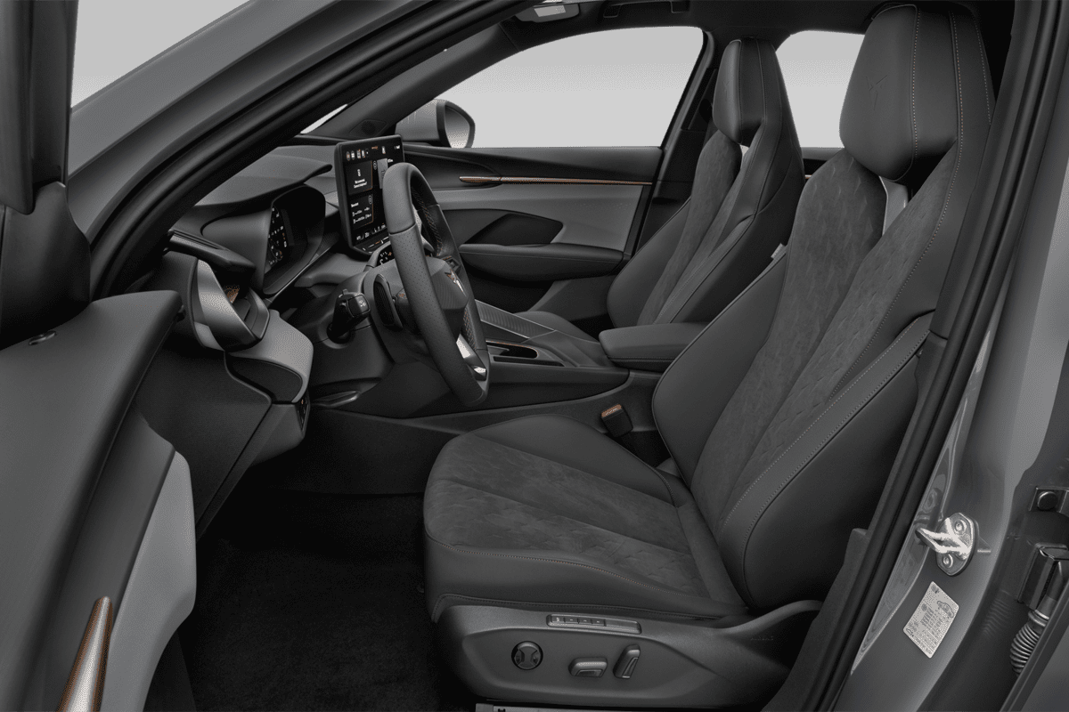 Vordersitze eines Cupra Terramar Plug-in-Hybrid 