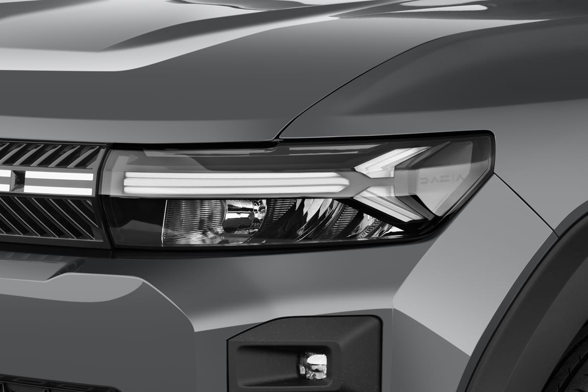 Frontscheinwerfer eines Dacia Bigster Hybrid 