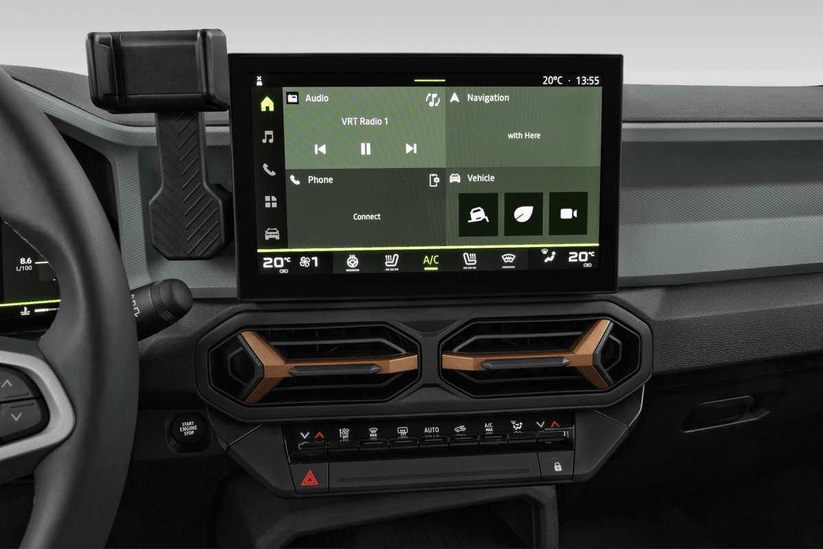 Mittelkonsole eines Dacia Bigster Hybrid 