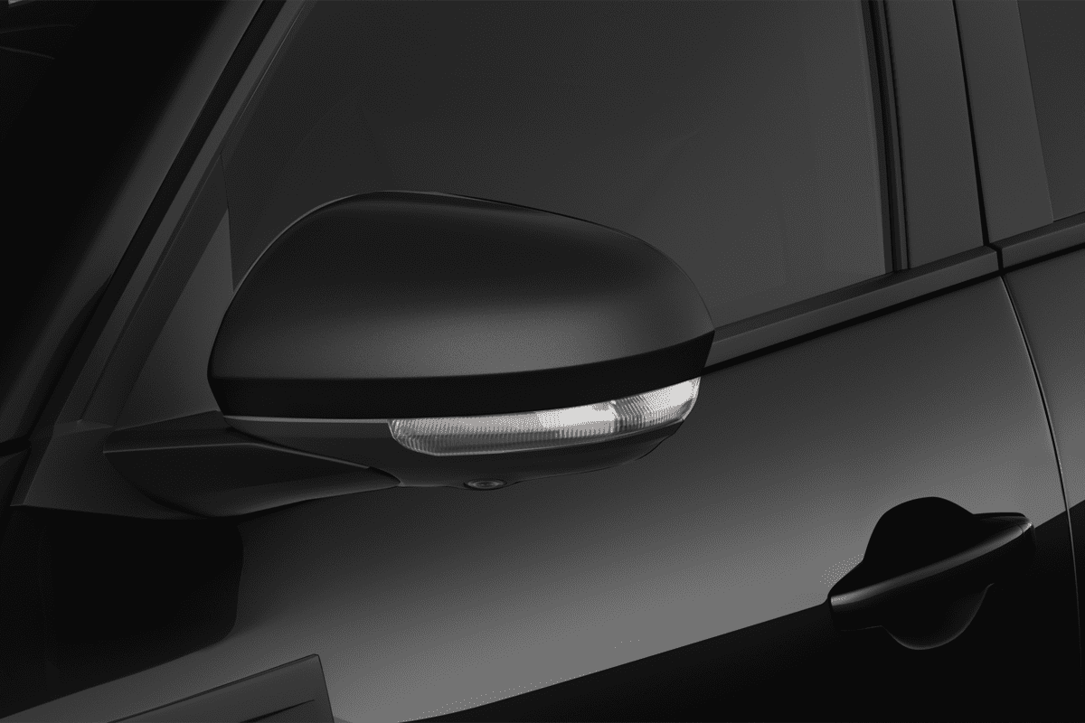 Rückspiegel eines Dacia Duster 