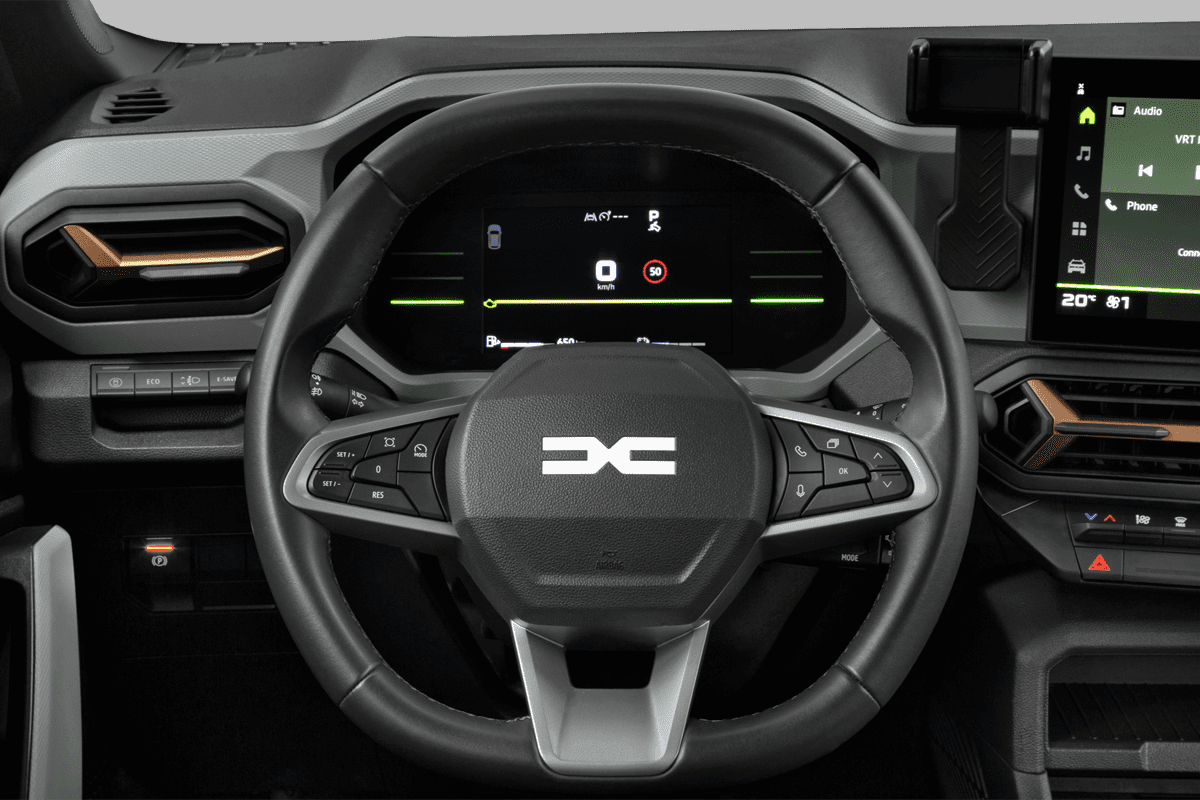 Lenkrad eines Dacia Duster Hybrid 