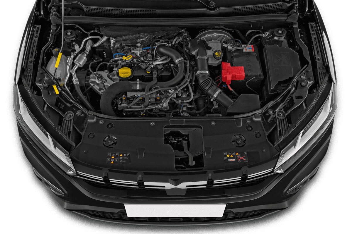 Motorraum eines Dacia Jogger