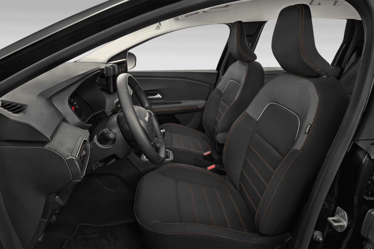Vordersitze eines Dacia Jogger