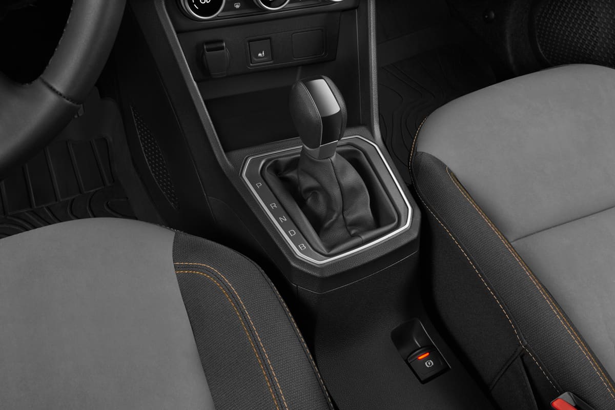 Schaltknüppel eines Dacia Jogger Hybrid