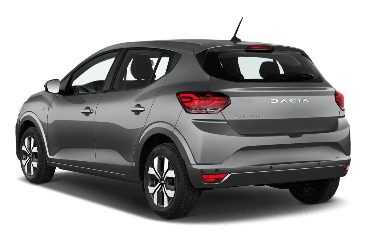 Schräge Heckansicht eines Dacia Sandero, freigestellt