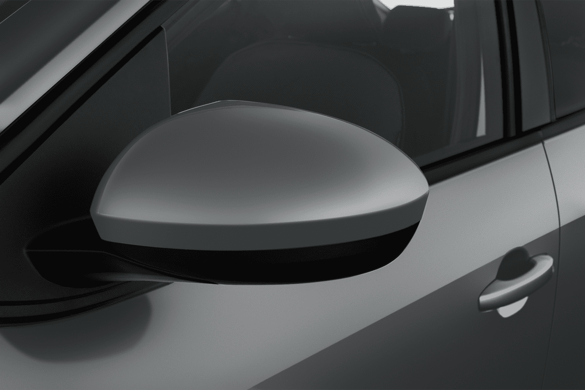 Rückspiegel eines Dacia Sandero