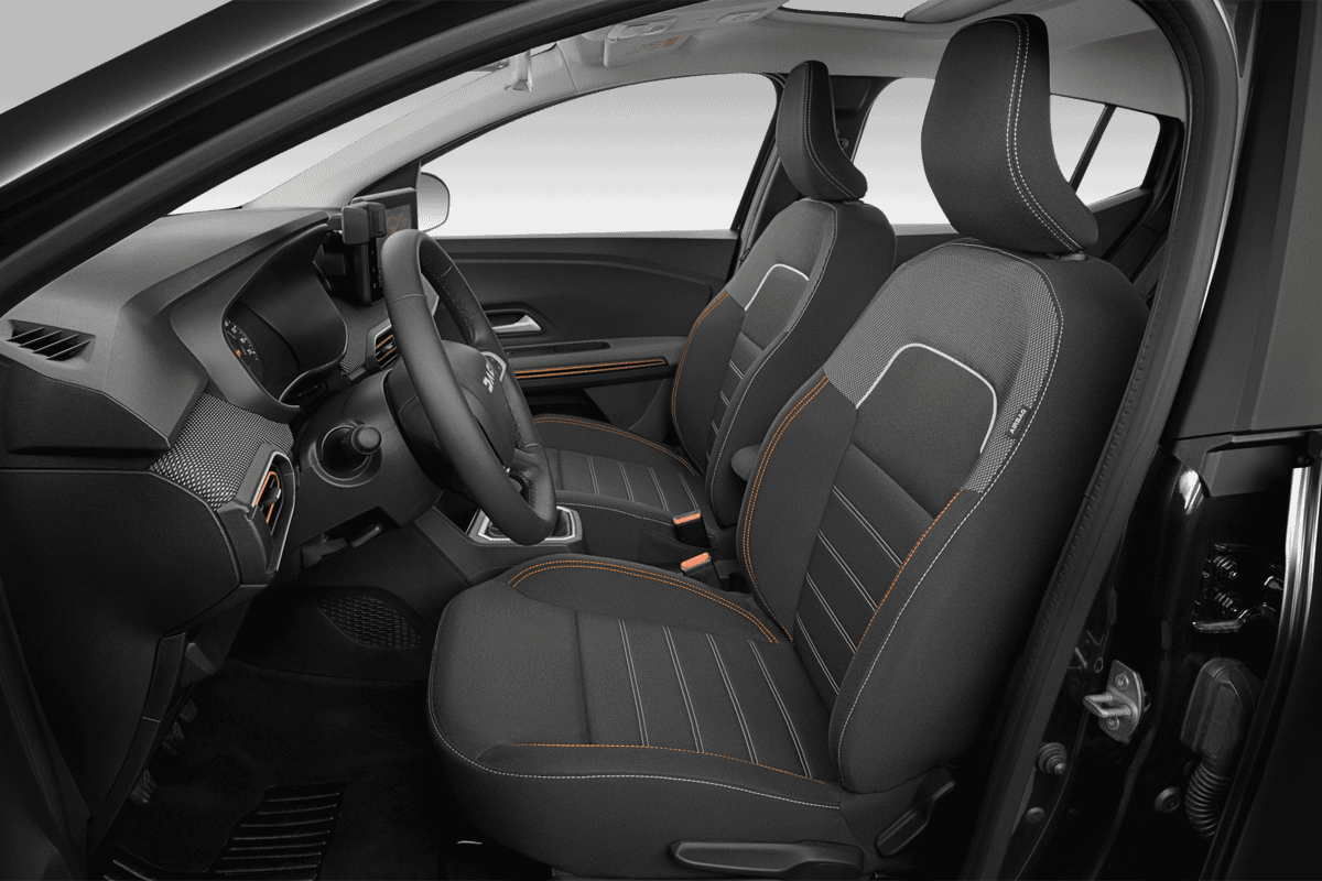 Vordersitze eines Dacia Sandero Stepway