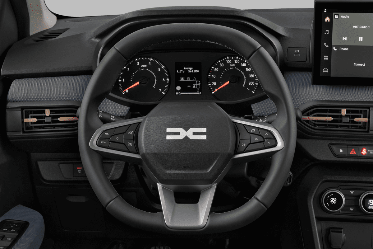 Lenkrad eines Dacia Sandero Stepway (KI-generiert)
