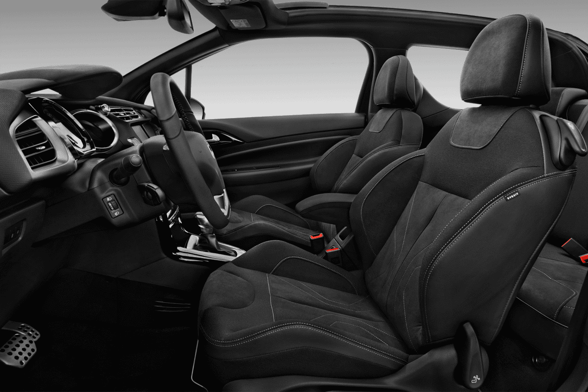 Vordersitze eines DS 3 Cabrio