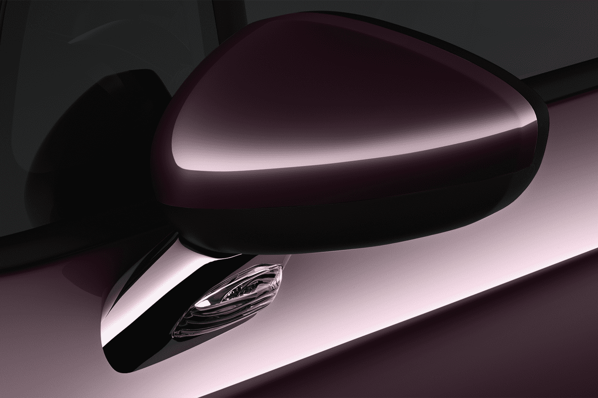 Rückspiegel eines DS 3 Cabrio