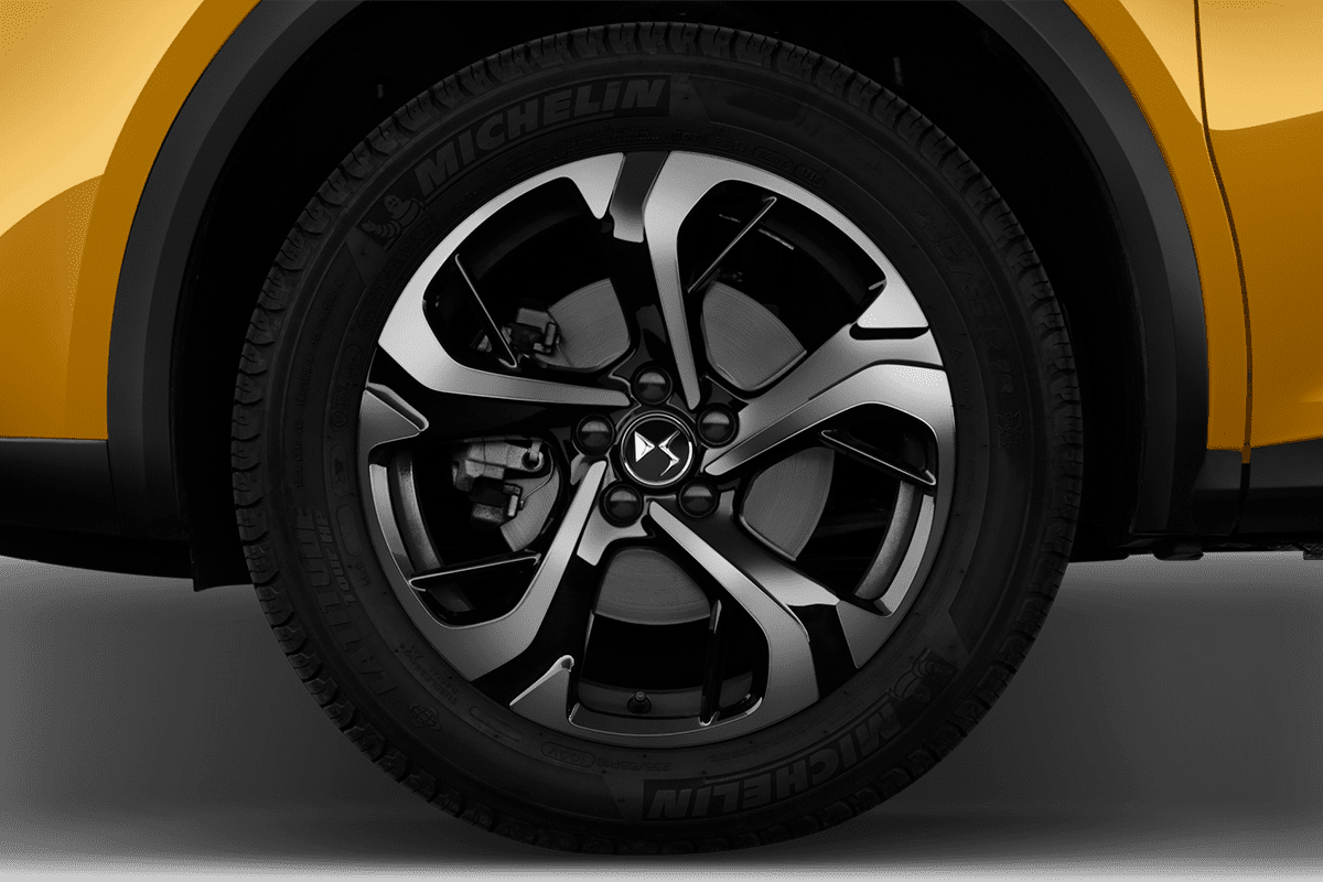 DS 7 E-Tense La Première undefined