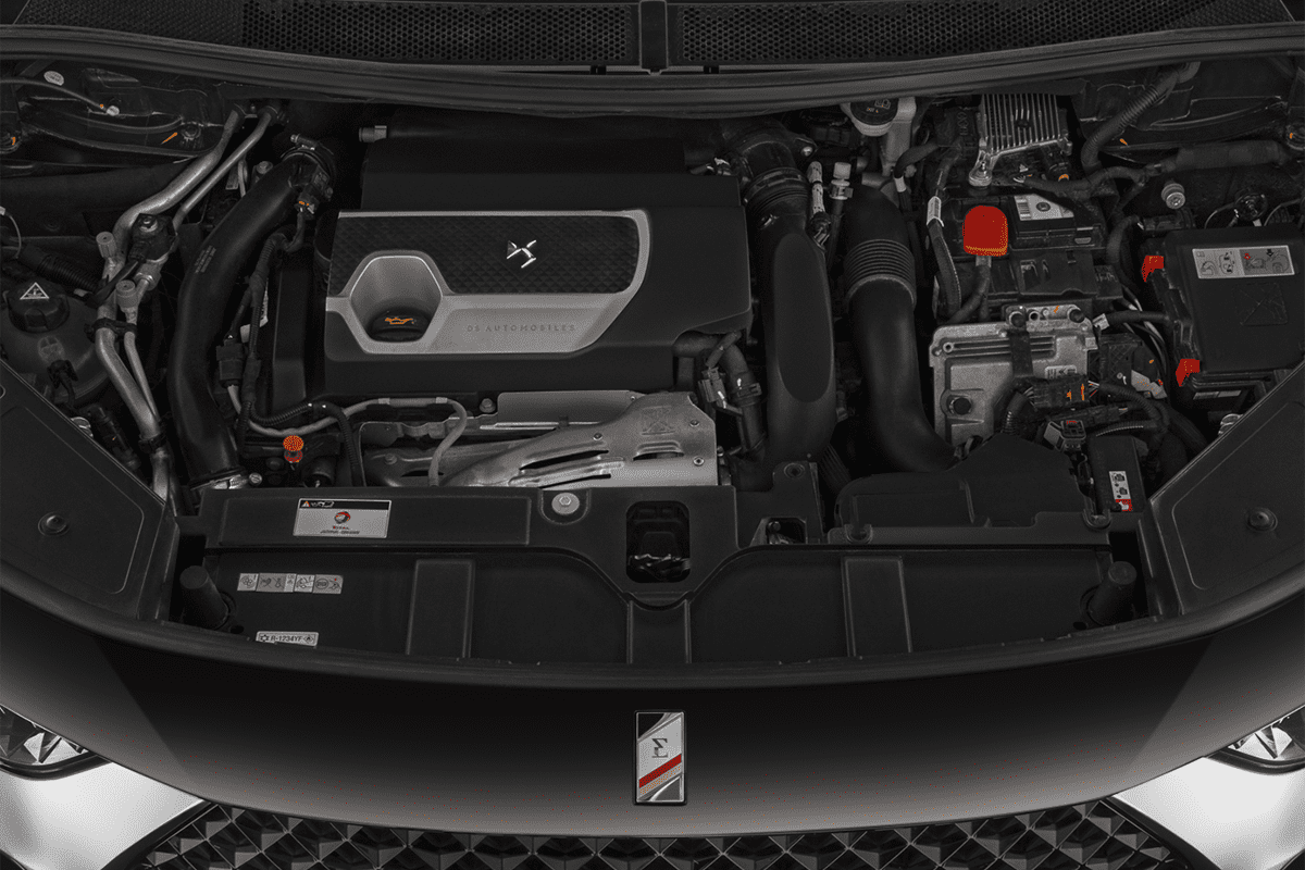 Motorraum eines DS 7 Crossback