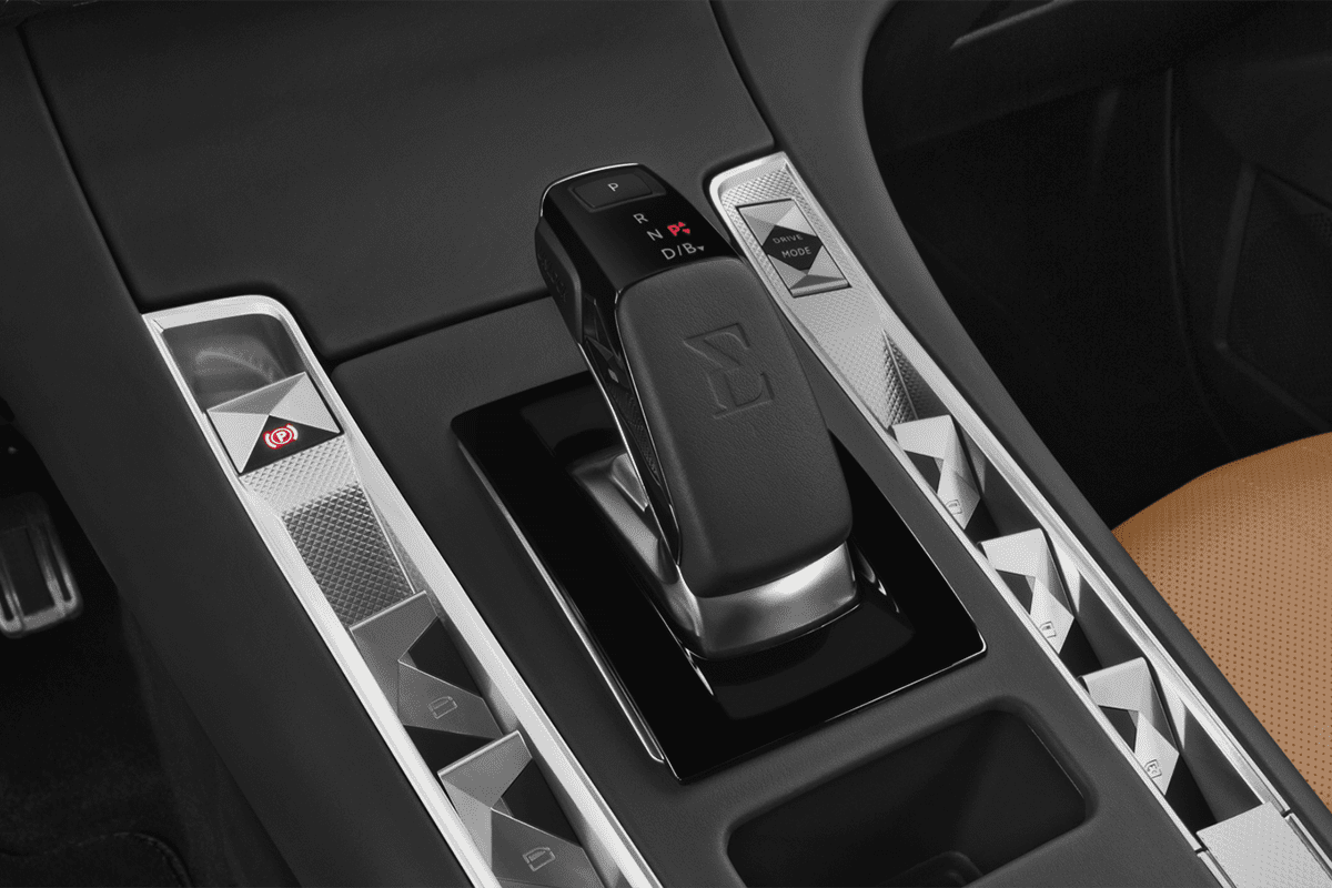 Schaltknüppel eines DS 7 Crossback