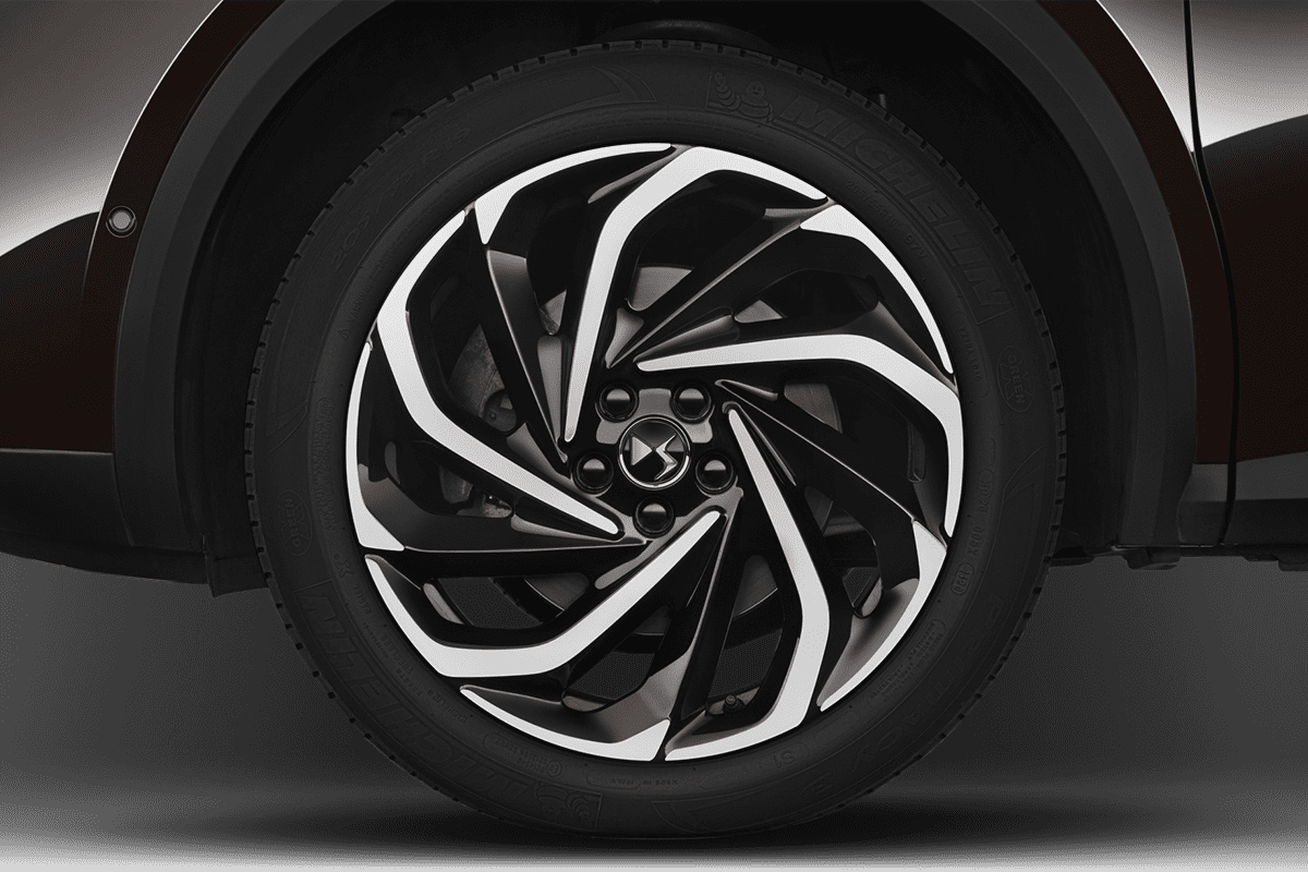 Radkappe oder Felge eines DS 7 Crossback