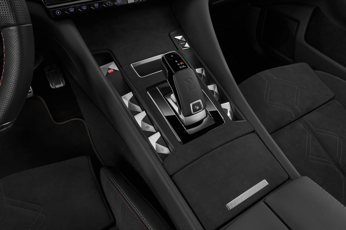 Schaltknüppel eines DS 9 E-Tense 