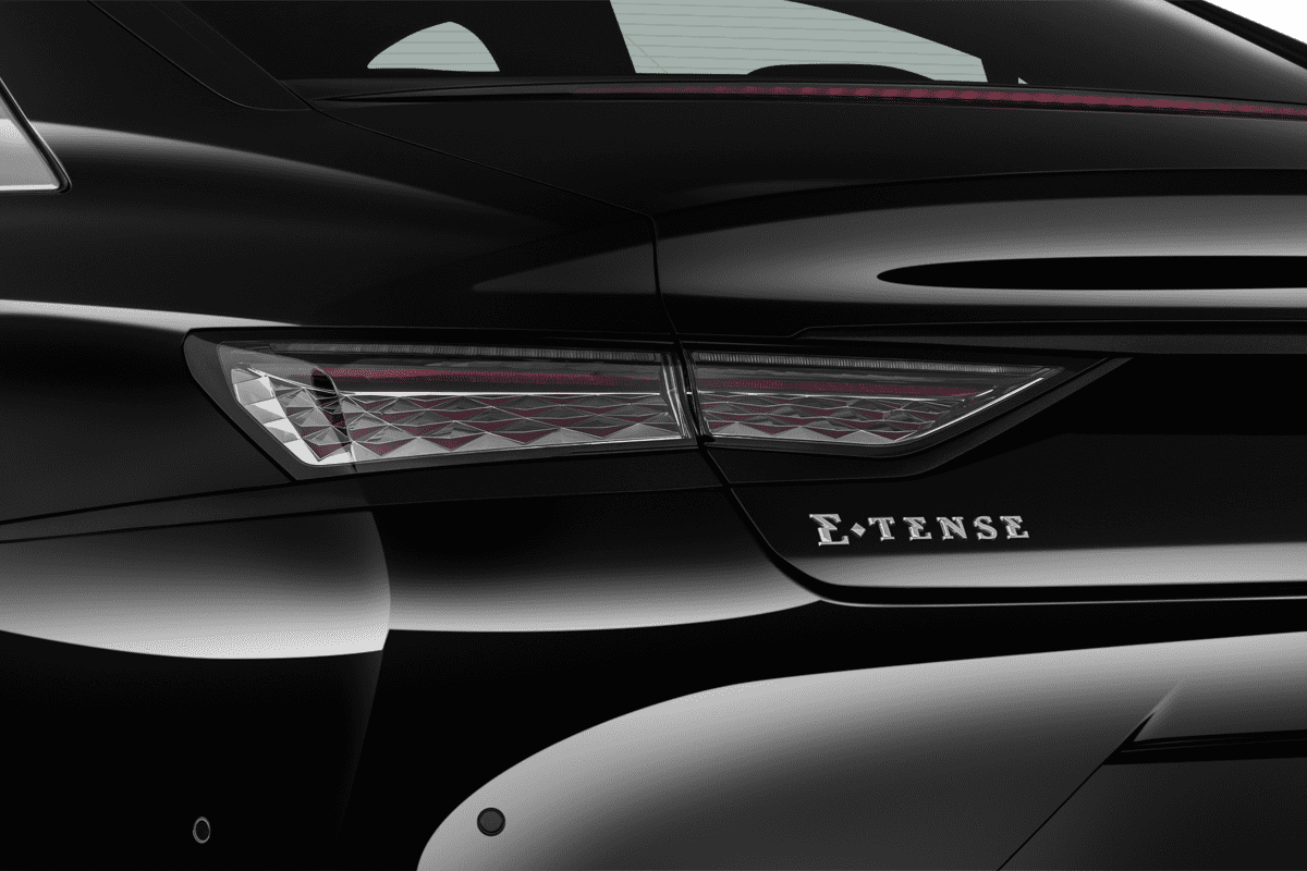Heckleuchten eines DS 9 E-Tense 