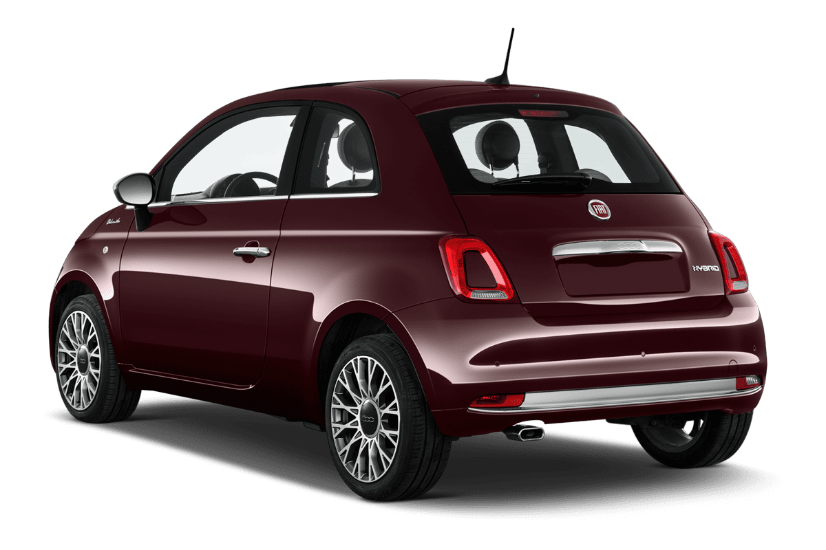 Schräge Heckansicht eines Fiat 500 Dolcevita, freigestellt