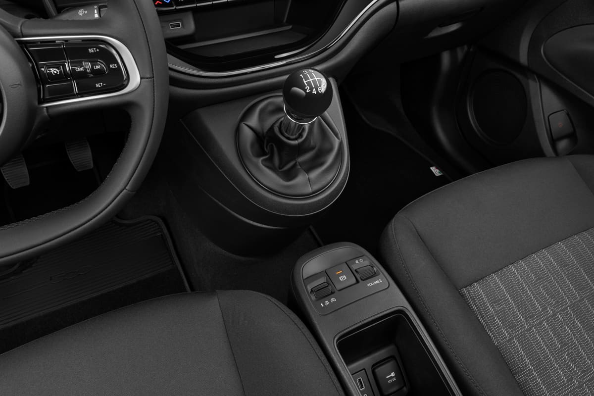 Schaltknüppel eines Fiat 500C