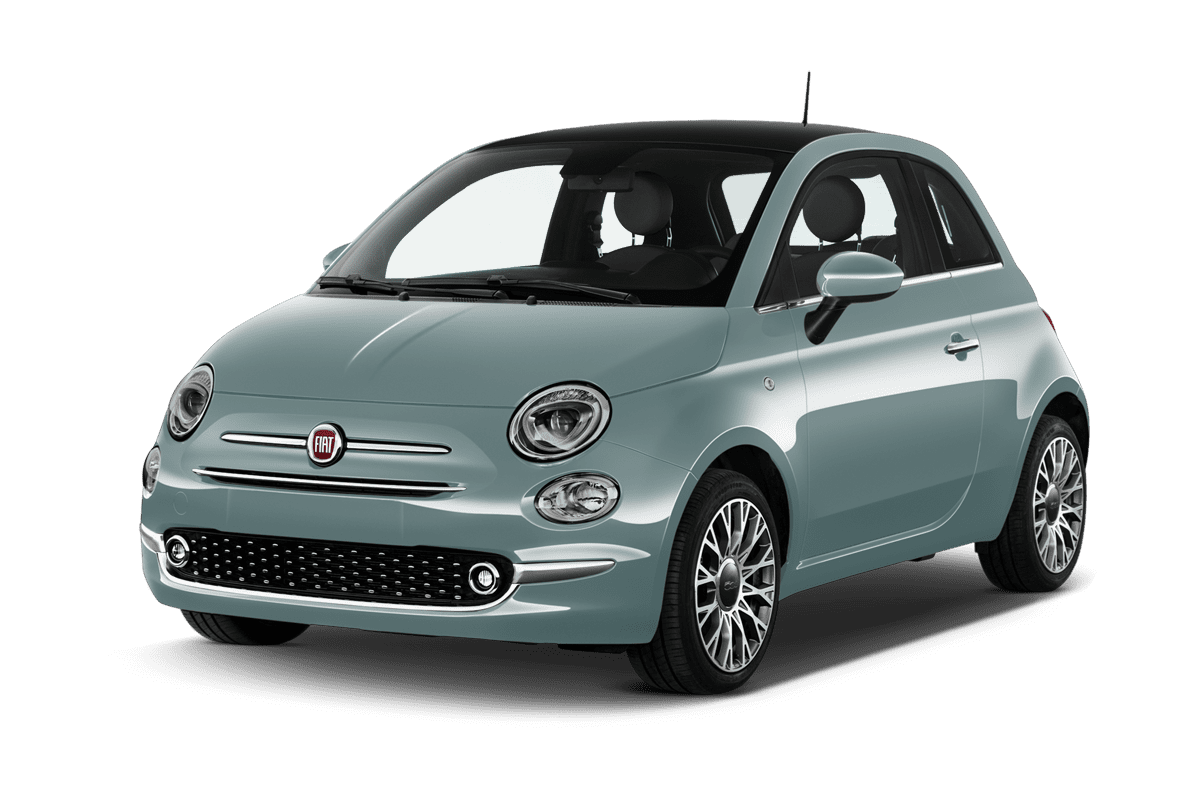 Schräge Frontansicht eines Fiat 500 Hybrid (neues Modell), freigestellt