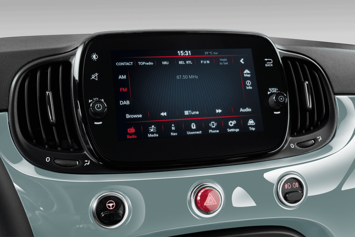 Audiosystem eines Fiat 500 Hybrid (neues Modell)