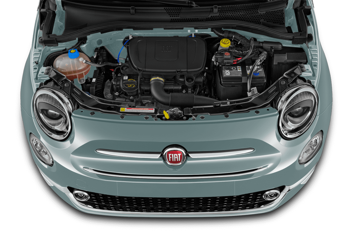 Motorraum eines Fiat 500 Hybrid (neues Modell)