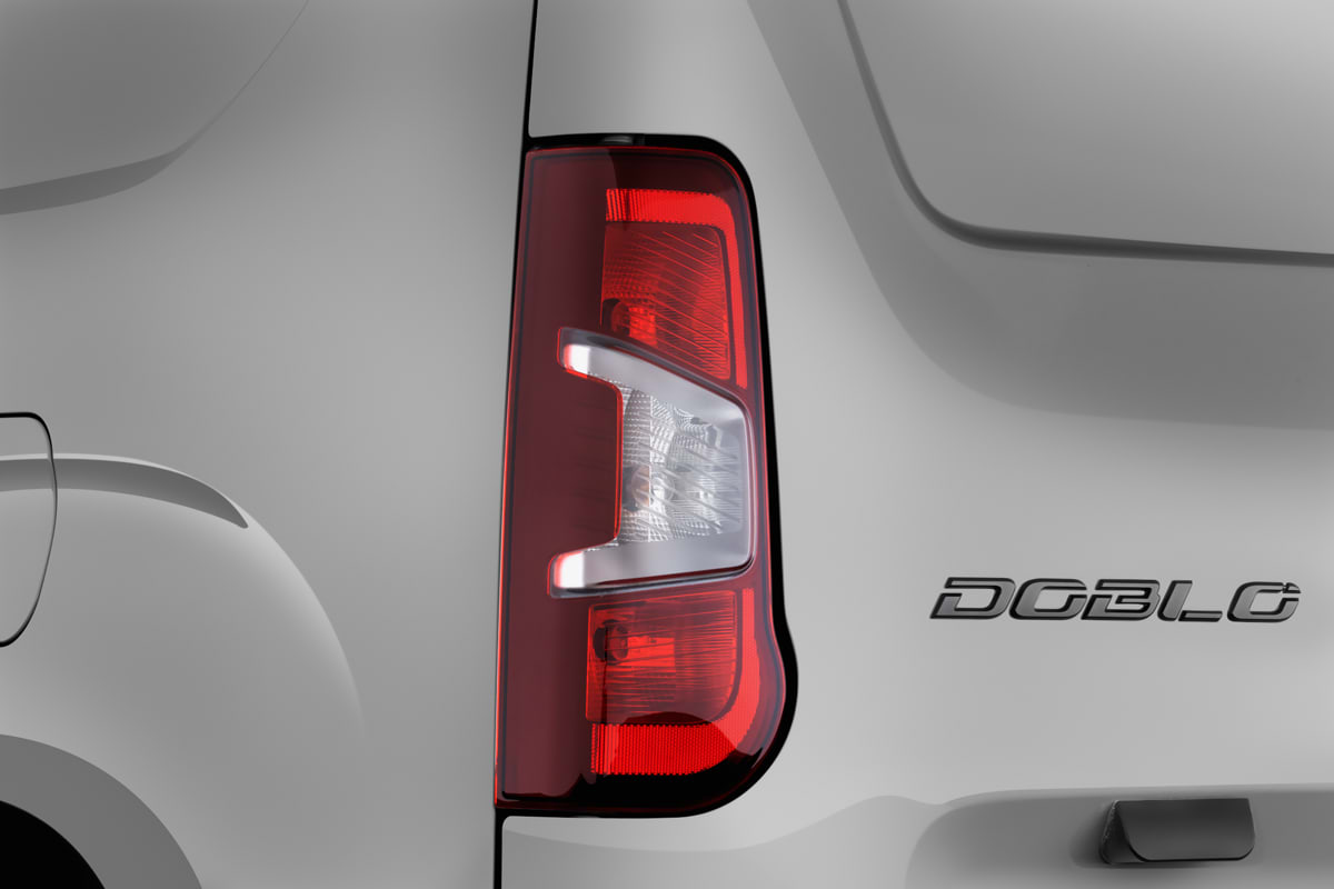 Heckleuchten eines Fiat Doblo