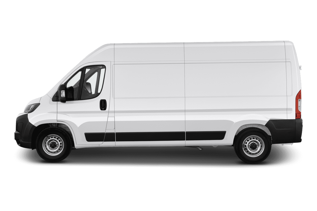 Seitenansicht eines Fiat Ducato Kastenwagen