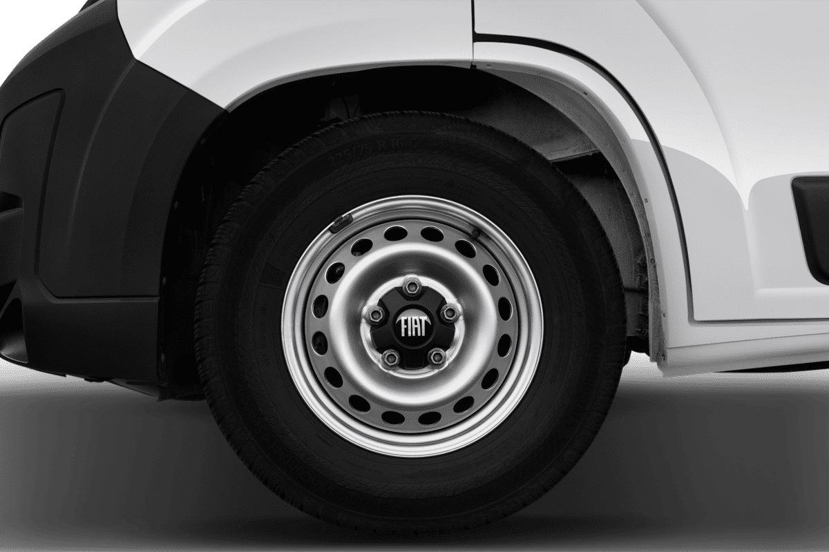 Radkappe oder Felge eines Fiat Ducato Kastenwagen