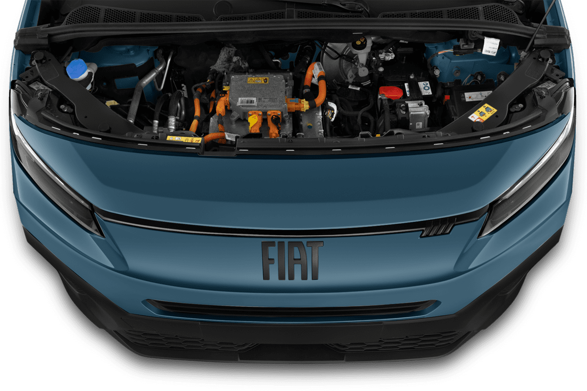 Motorraum eines Fiat E-Doblo