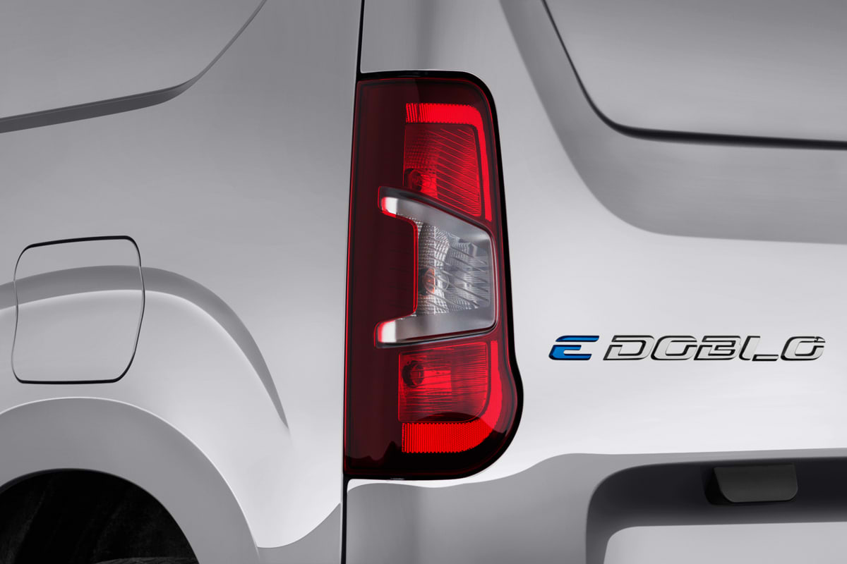 Heckleuchten eines Fiat E-Doblo