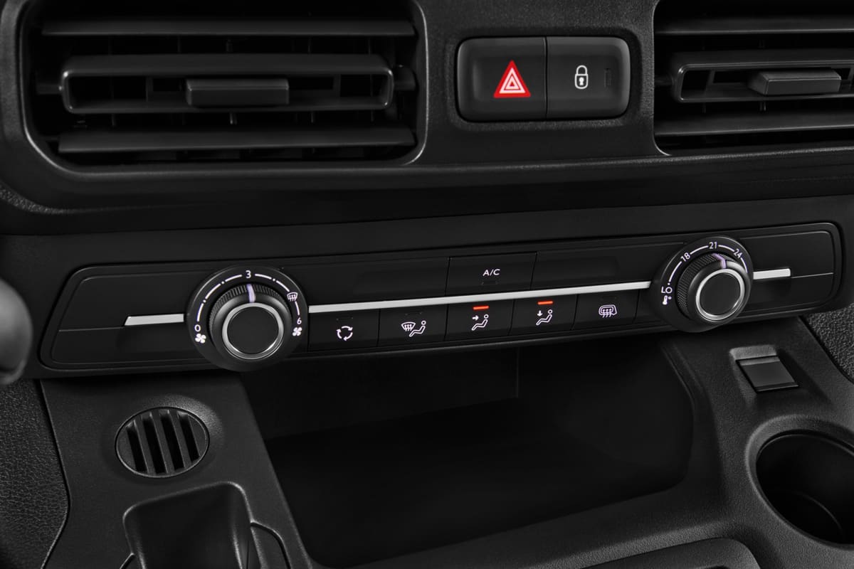 Klimasteuerung eines Fiat E-Doblo