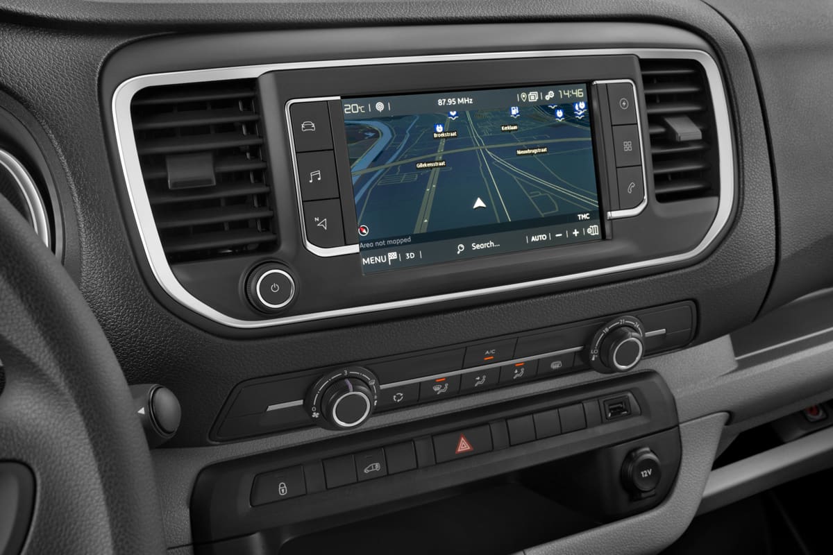 Mittelkonsole eines Fiat E-Scudo Kastenwagen