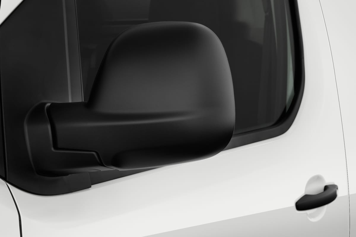 Rückspiegel eines Fiat E-Scudo Kastenwagen