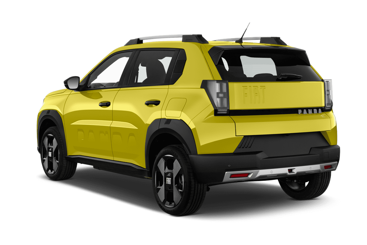 Schräge Heckansicht eines Fiat Grande Panda Elektro (neues Modell), freigestellt