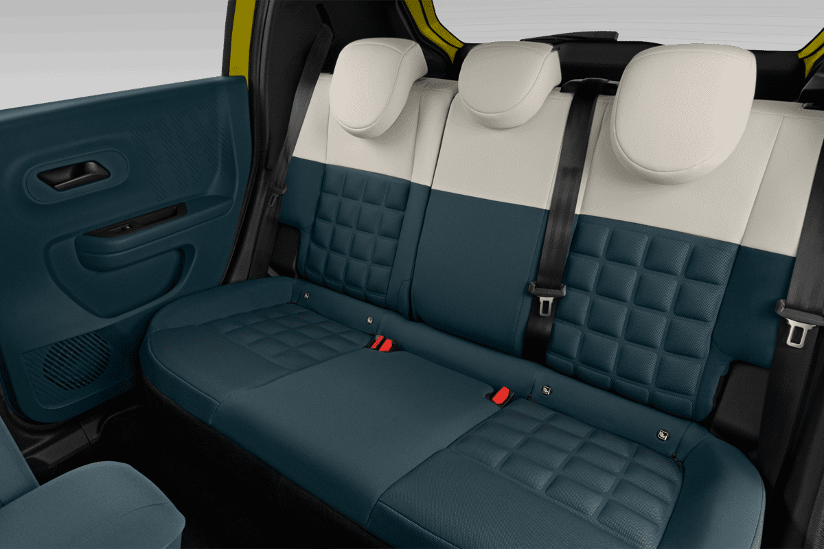 Rücksitzbank eines Fiat Grande Panda Elektro (neues Modell)