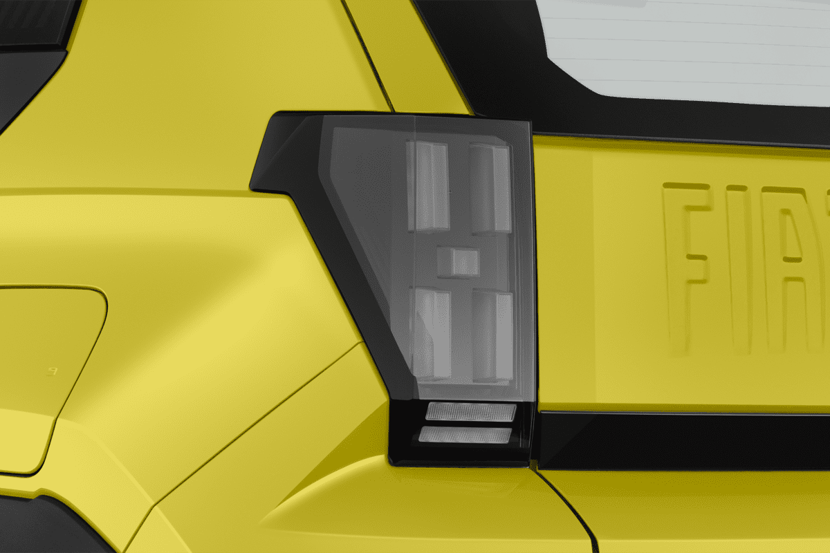 Heckleuchten eines Fiat Grande Panda Elektro (neues Modell)