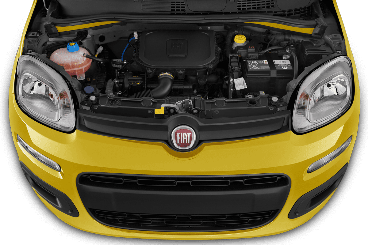 Motorraum eines Fiat Pandina Hybrid