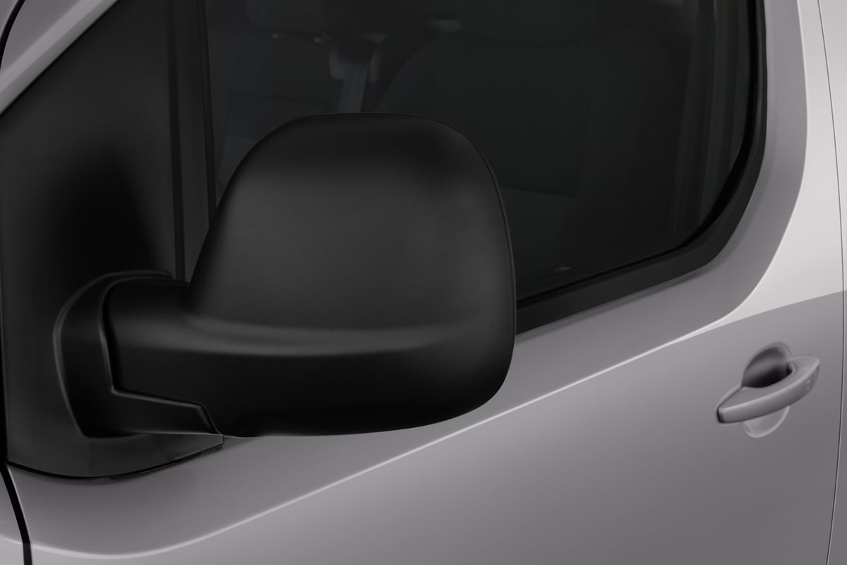 Rückspiegel eines Fiat Scudo Easy Pro