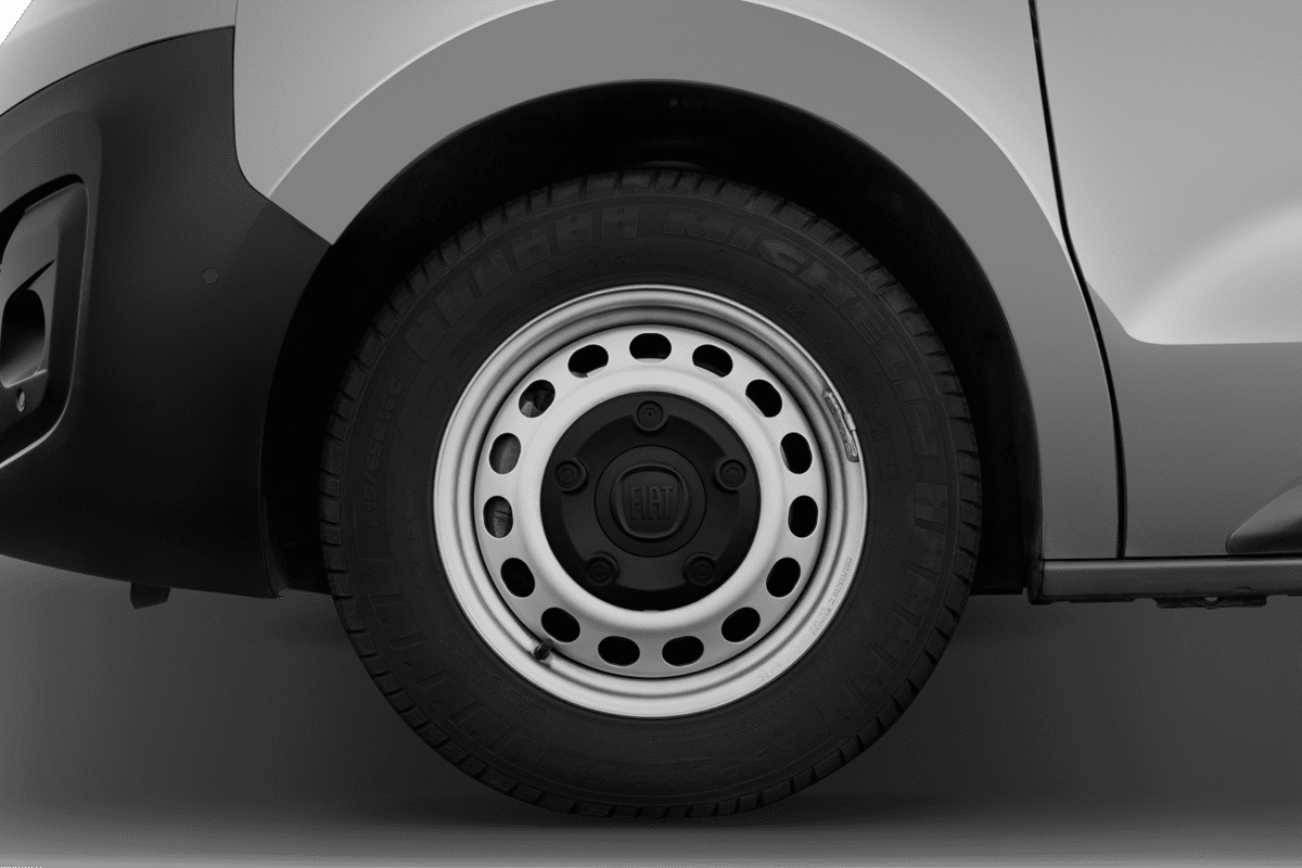 Radkappe oder Felge eines Fiat Scudo Easy Pro