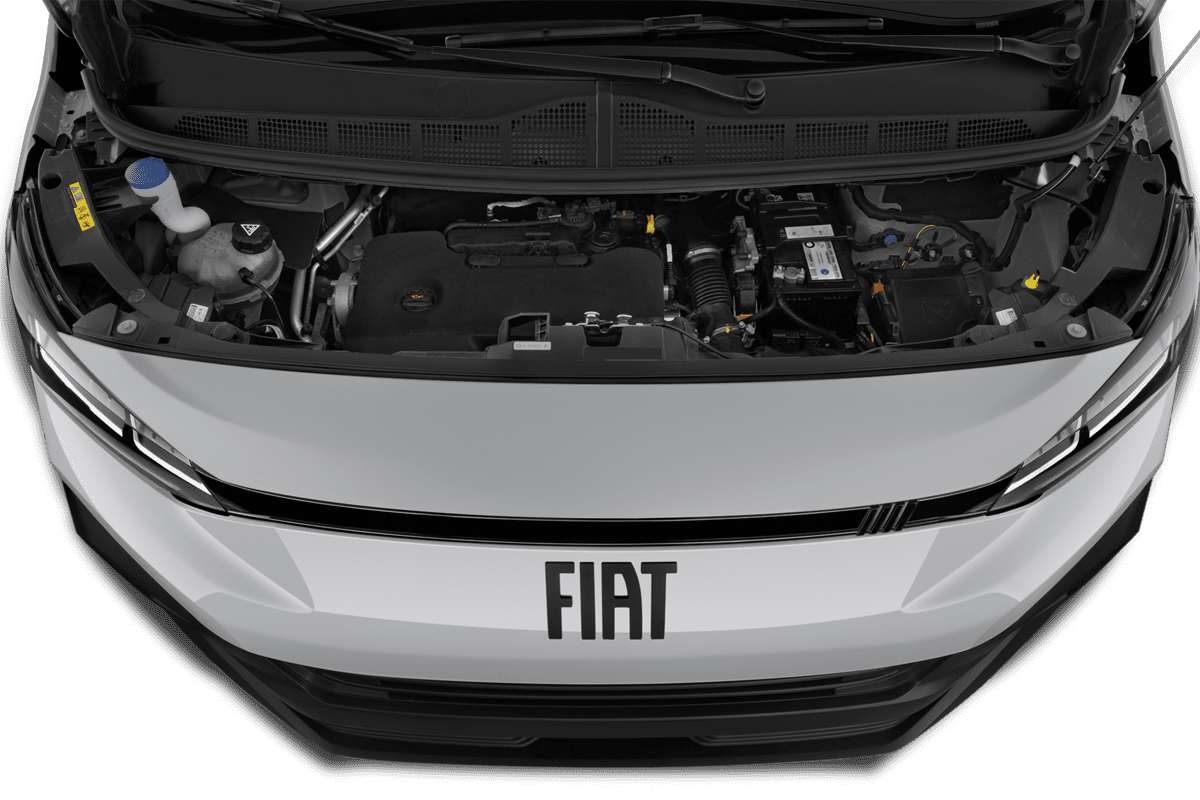 Motorraum eines Fiat Scudo Kastenwagen