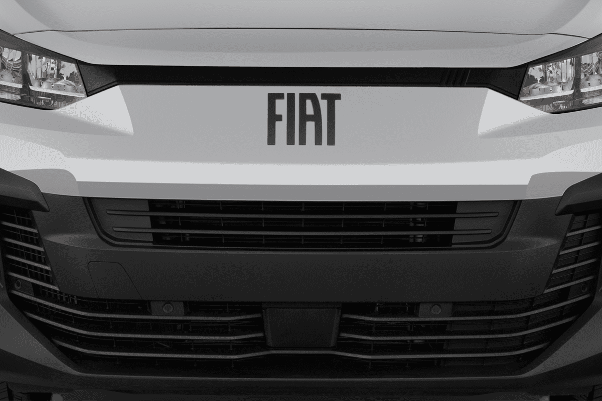 Kühlergrill eines Fiat Scudo Kastenwagen