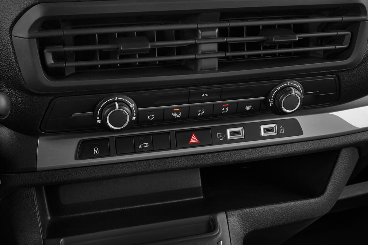 Klimasteuerung eines Fiat Scudo Kombi