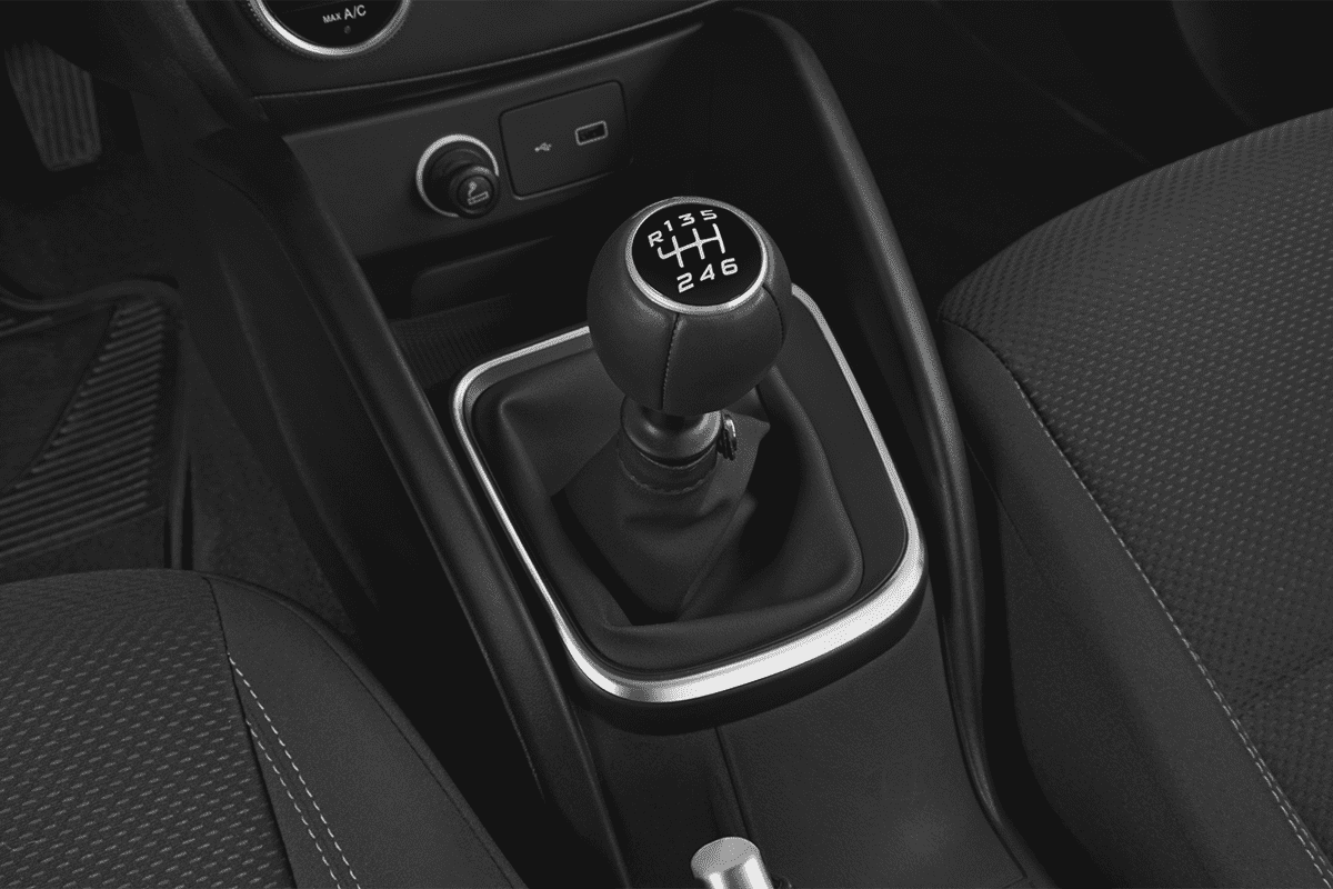 Schaltknüppel eines Fiat Tipo Kombi