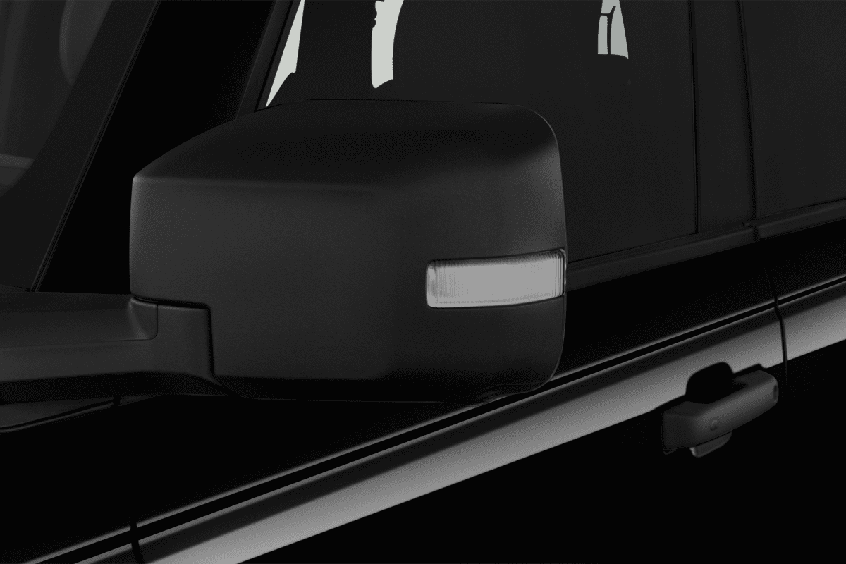 Rückspiegel eines Ford Bronco