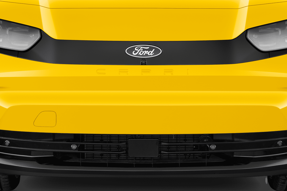 Kühlergrill eines Ford Capri EV