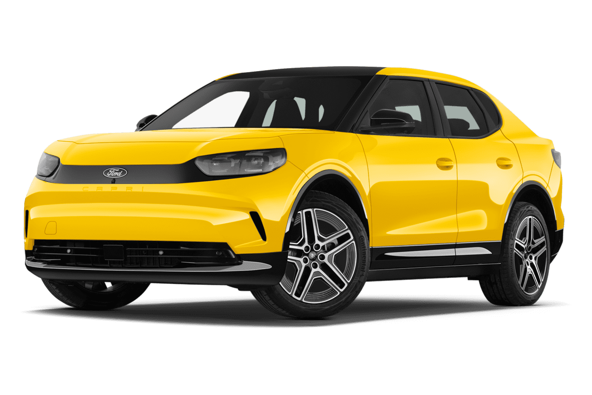 Tiefe, schräge Heckansicht eines Ford Capri EV, freigestellt