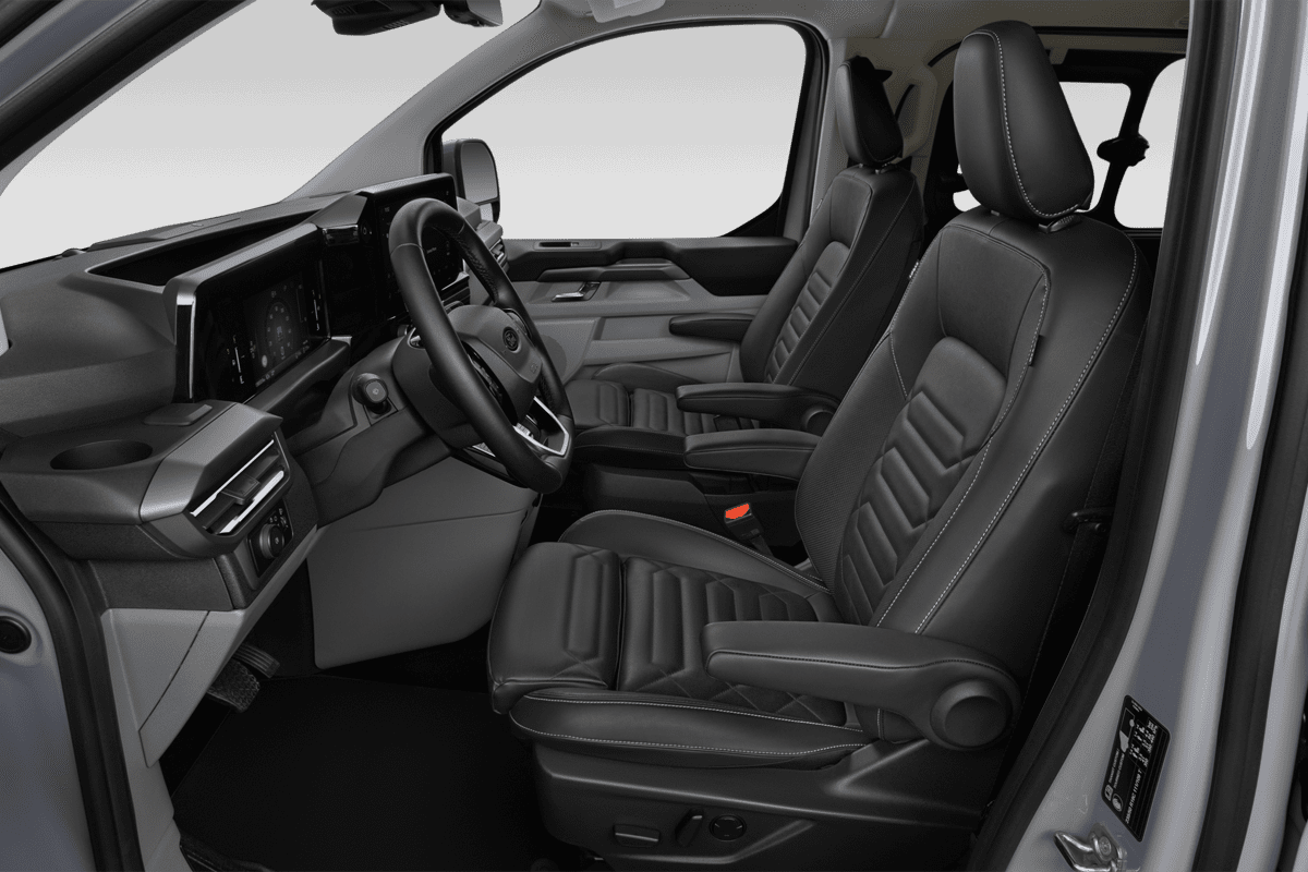 Vordersitze eines Ford E-Tourneo Custom 