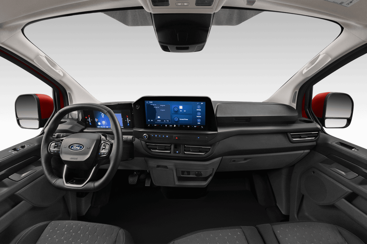 Armaturenbrett eines Ford Transit E-Custom Kastenwagen